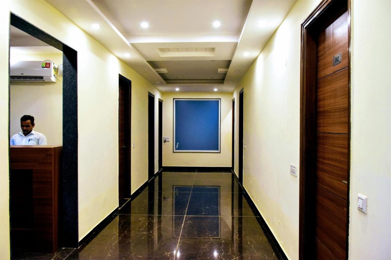 Hotel When In Gurgaon - Opposite To Artemis Hospital Bagian luar foto