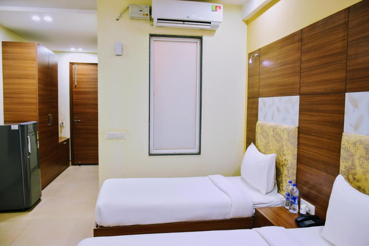 Hotel When In Gurgaon - Opposite To Artemis Hospital Bagian luar foto
