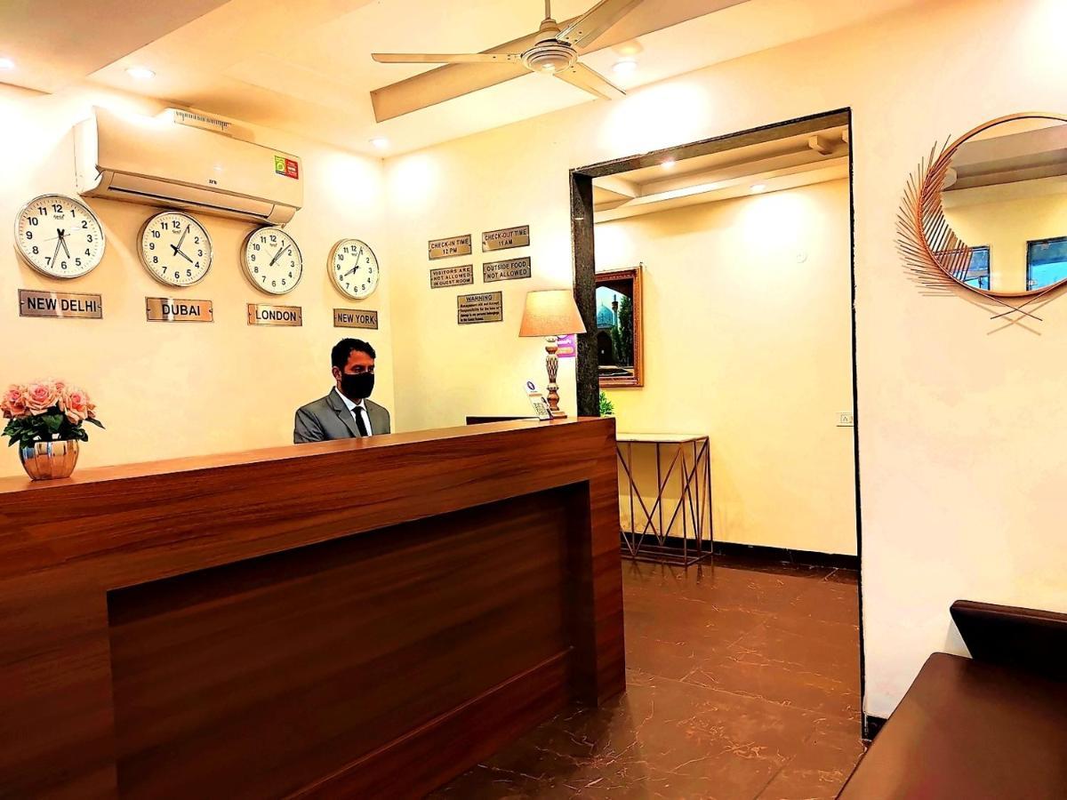 Hotel When In Gurgaon - Opposite To Artemis Hospital Bagian luar foto